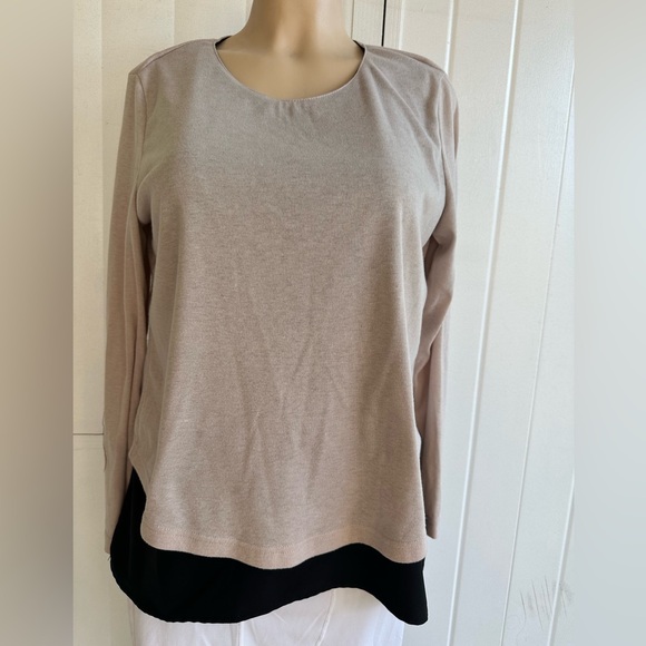 GOODNIGHT MACAROON Stylish, sophisticated and layered long sleeve blouse Small - Picture 1 of 5